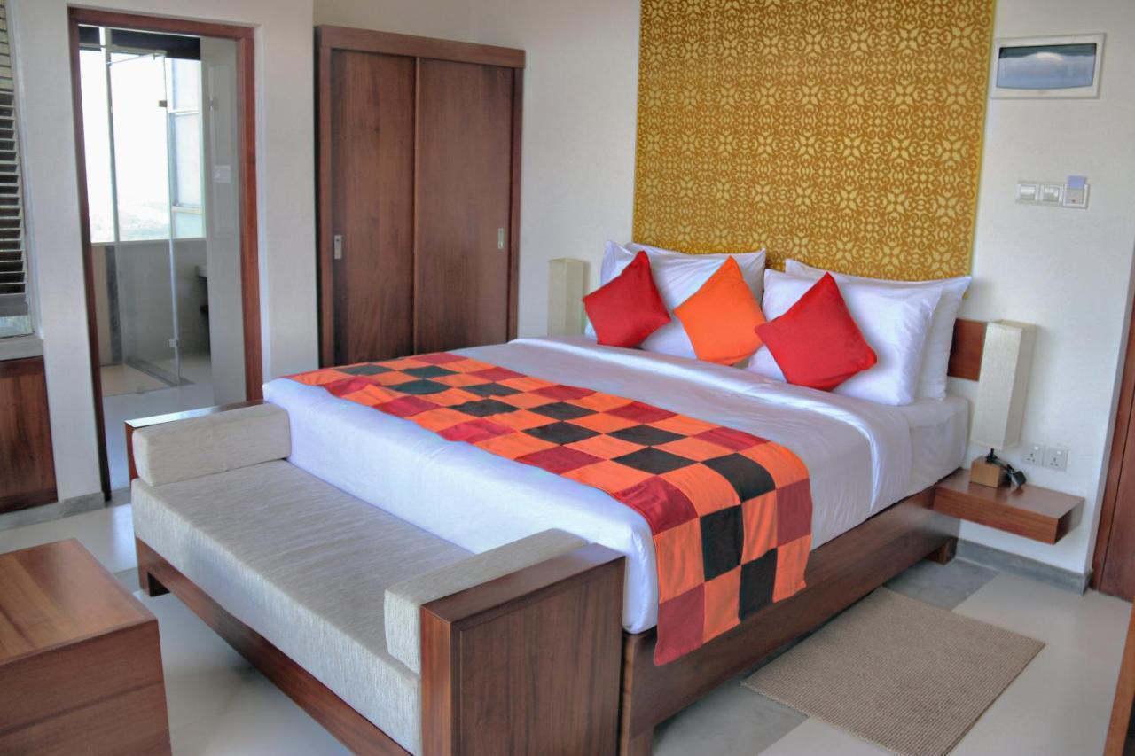 เมาน์ บลู กัณฏิ Hotel แคนดี้ ภายนอก รูปภาพ