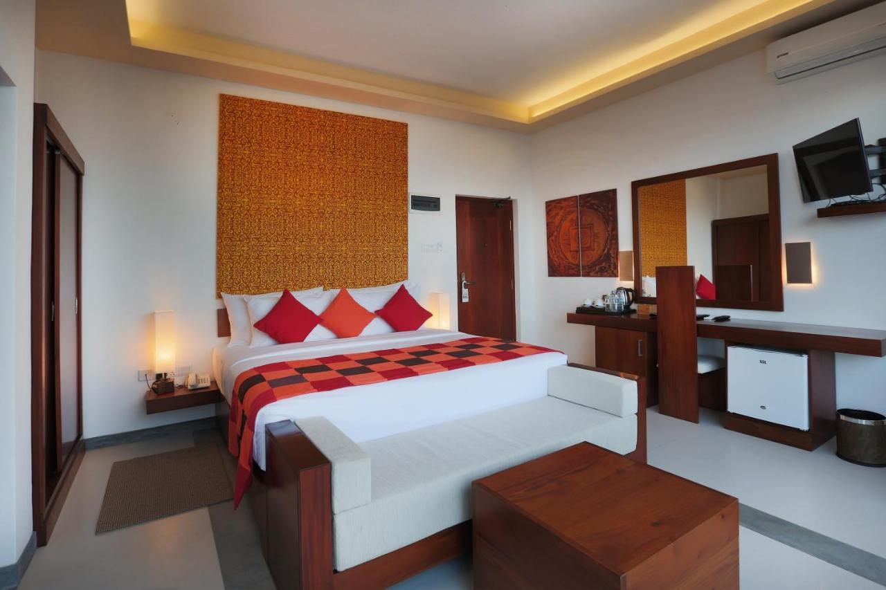 เมาน์ บลู กัณฏิ Hotel แคนดี้ ภายนอก รูปภาพ