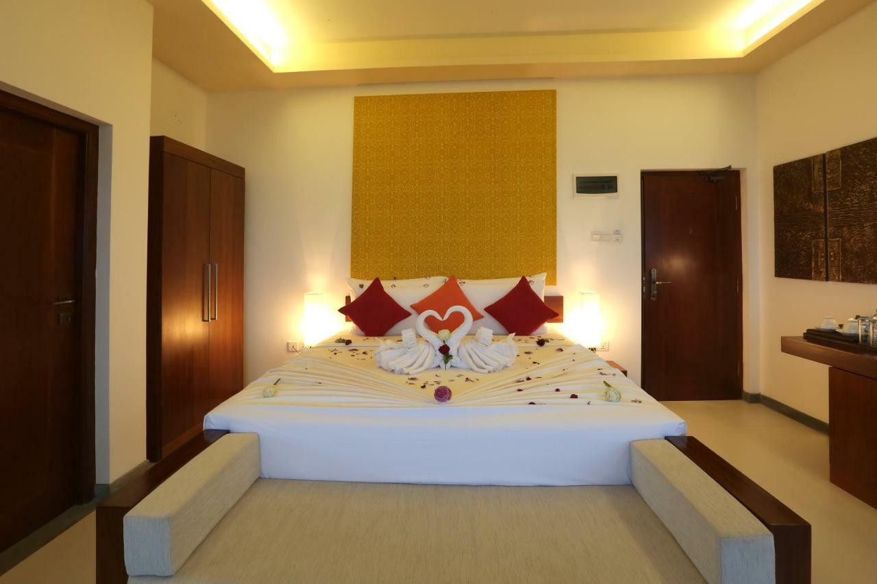 เมาน์ บลู กัณฏิ Hotel แคนดี้ ภายนอก รูปภาพ