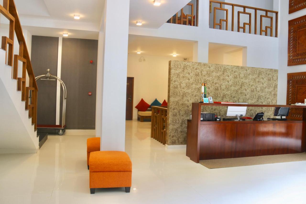 เมาน์ บลู กัณฏิ Hotel แคนดี้ ภายนอก รูปภาพ